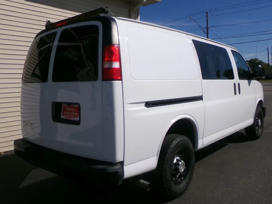 2015 Chevrolet Express Cargo 2500 photo 1