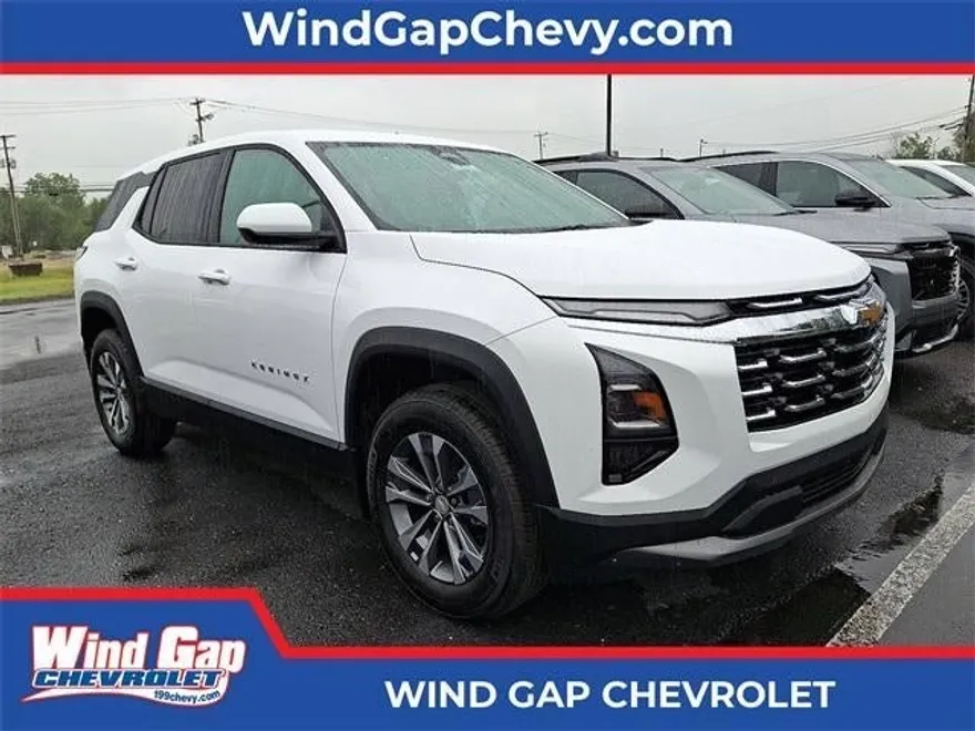 2026 Chevrolet Equinox LT photo 1