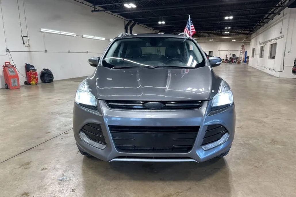 2014 Ford Escape Titanium photo 1