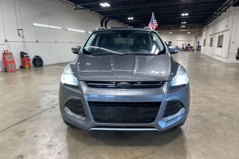2014 Ford Escape Titanium photo 1