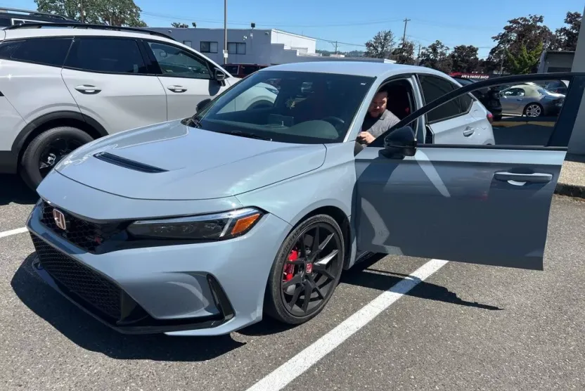 2023 Honda Civic Type R photo 1