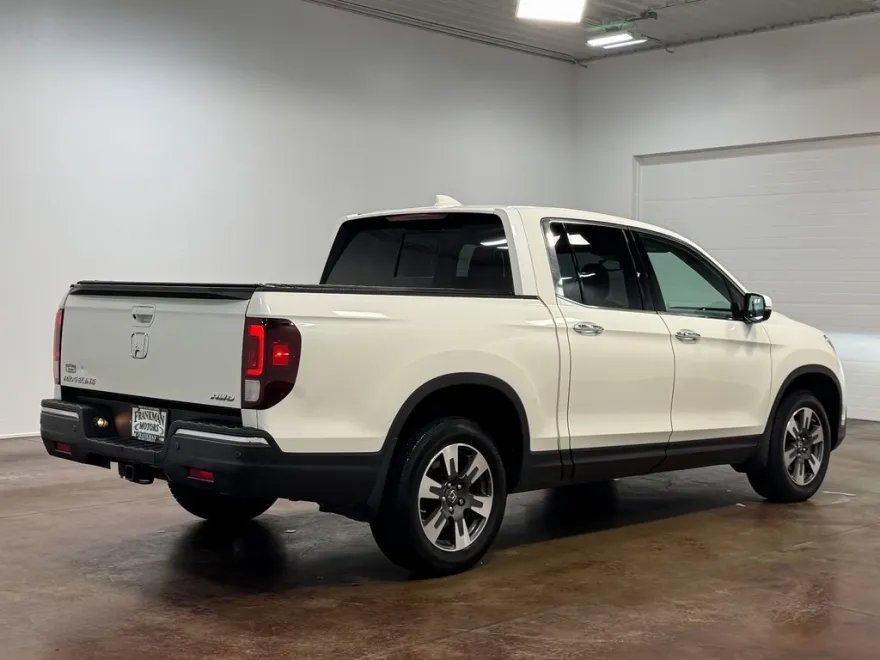 2019 Honda Ridgeline RTL-E photo 1