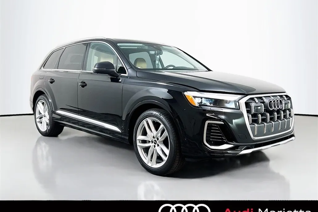 2025 Audi Q7 55 Premium Plus photo 1