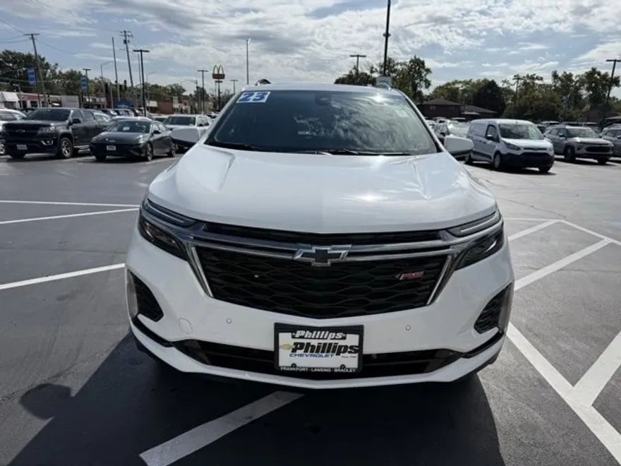 2023 Chevrolet Equinox RS photo 1