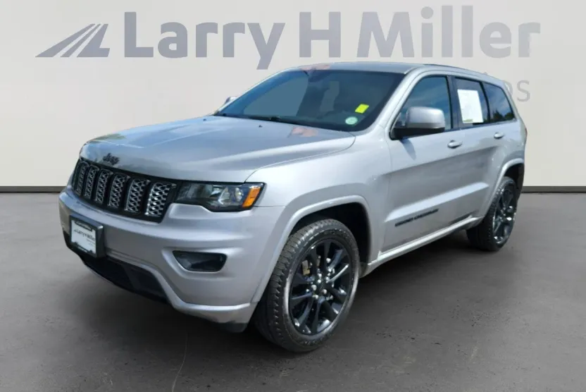 2018 Jeep Grand Cherokee Altitude photo 1