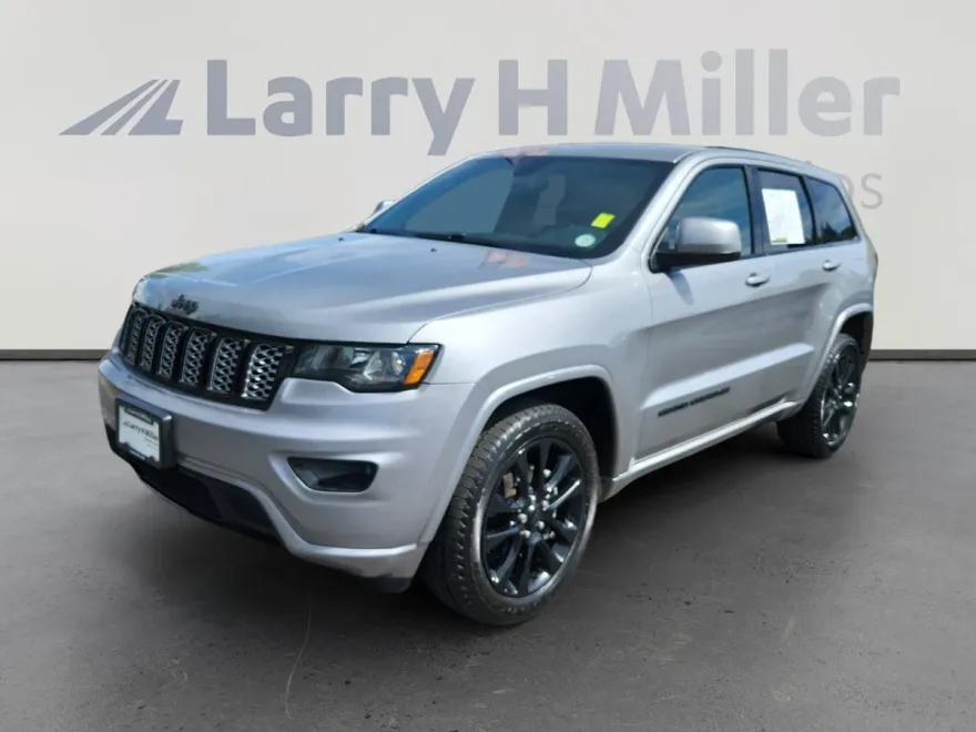 2018 Jeep Grand Cherokee Altitude photo 1