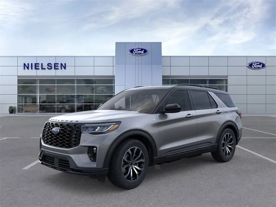 2025 Ford Explorer ST-Line photo 1