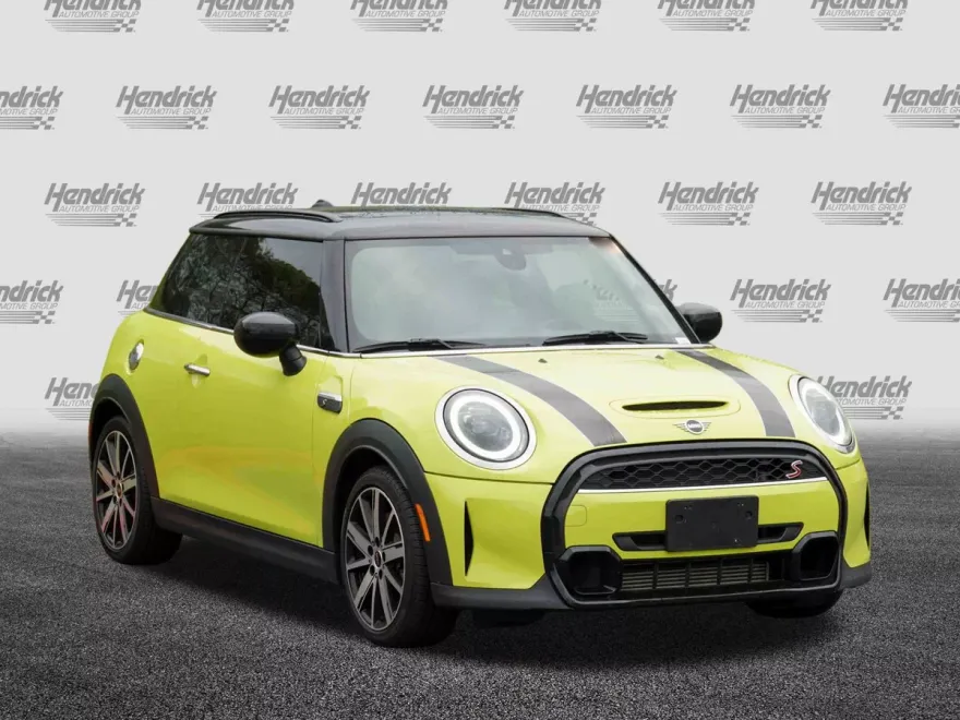 2023 Mini Cooper 2 Door Hardtop S photo 1