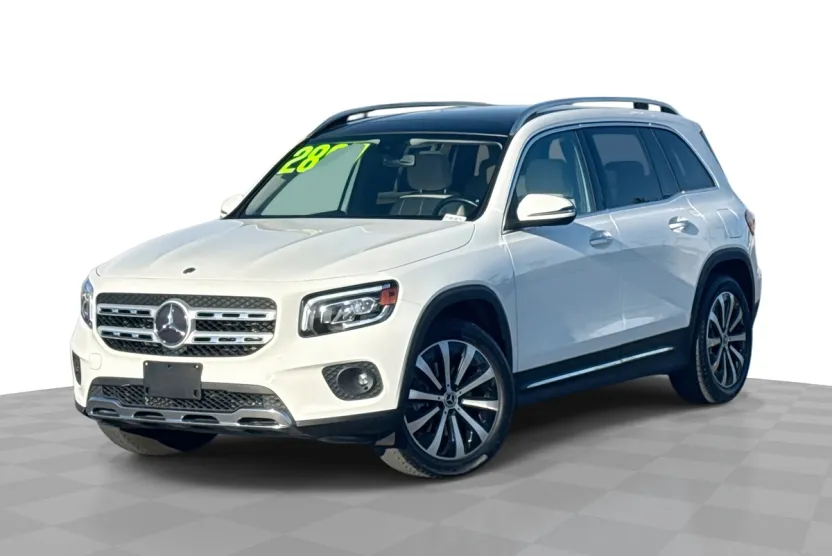 2023 Mercedes Benz GLB 250 photo 1