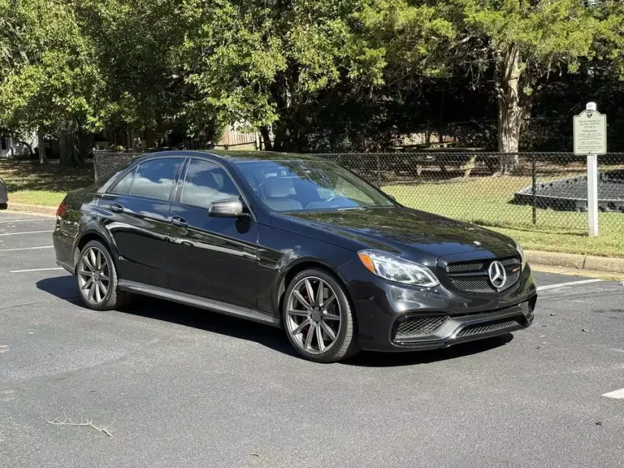 2016 Mercedes Benz E S AMG photo 1