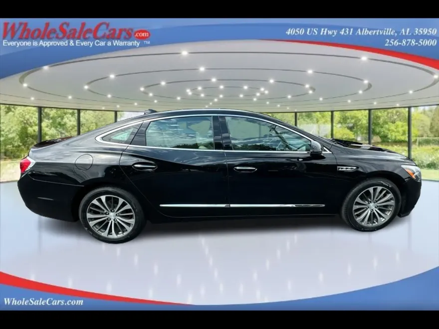 2017 Buick LaCrosse Essence photo 1