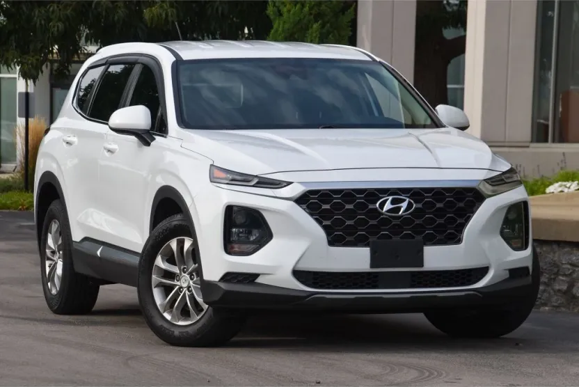 2020 Hyundai Santa Fe SE photo 1