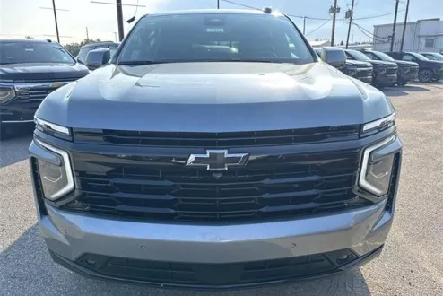 2026 Chevrolet Tahoe RST photo 2