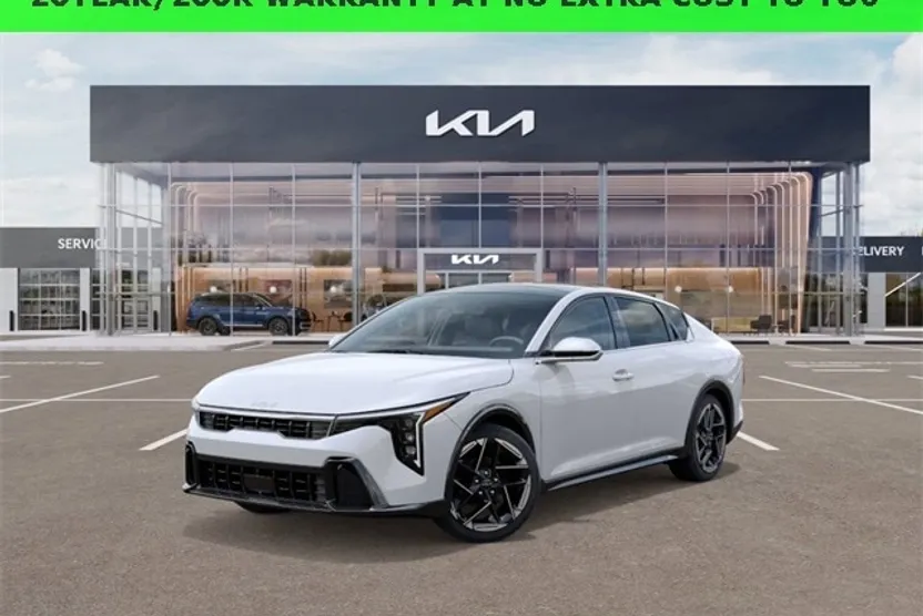 2025 Kia K4 GT-Line photo 1