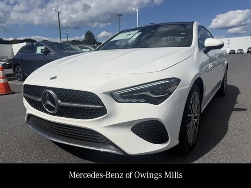 2025 Mercedes Benz CLA 250 4MATIC photo 1