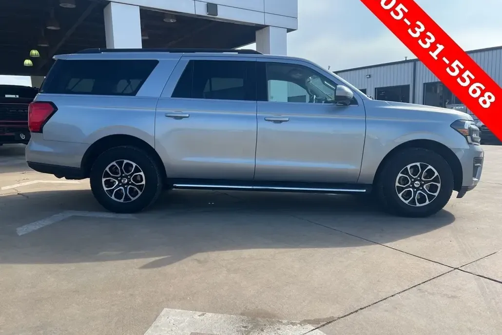 2023 Ford Expedition MAX XLT photo 1