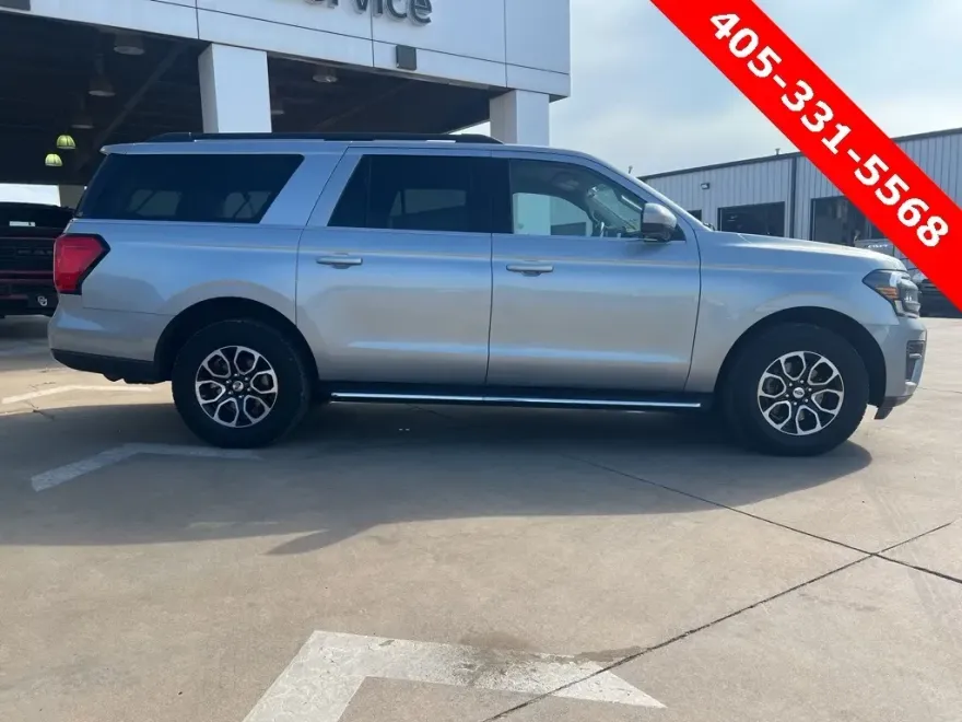 2023 Ford Expedition MAX XLT photo 1