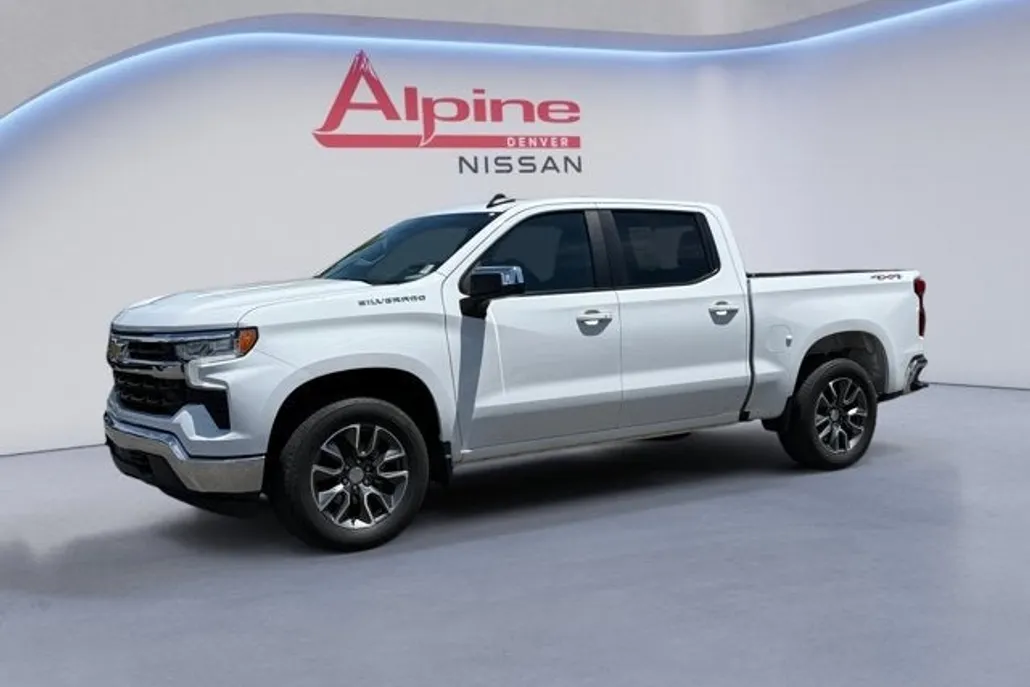 2023 Chevrolet Silverado 1500 LT photo 1