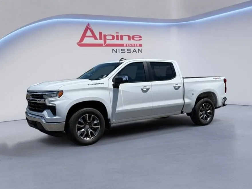 2023 Chevrolet Silverado 1500 LT photo 1