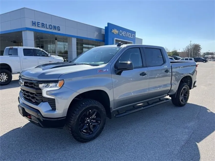 2024 Chevrolet Silverado 1500 LT Trail Boss photo 1