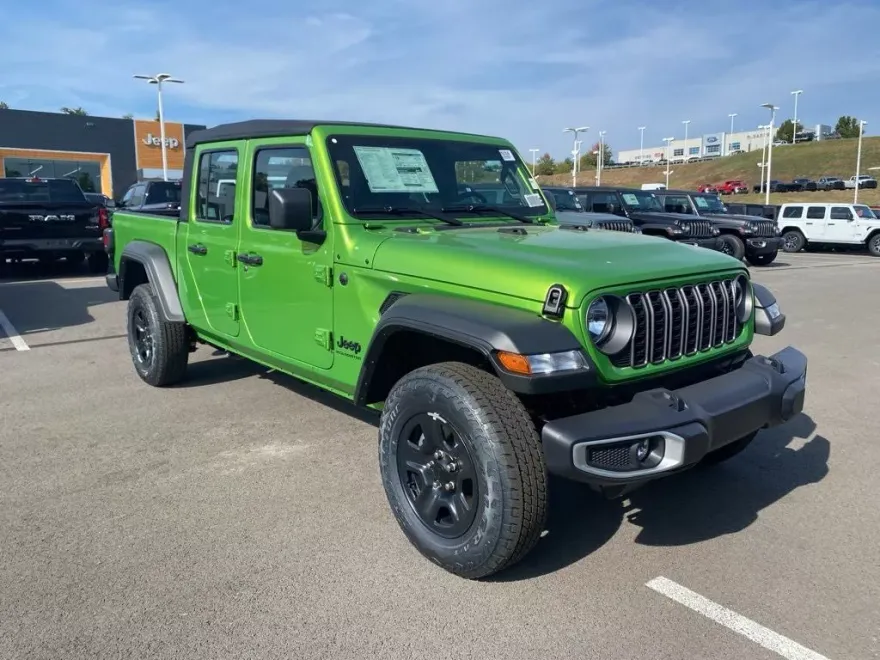 2025 Jeep Gladiator Sport photo 1