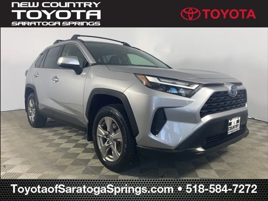 2022 Toyota RAV4 Hybrid XLE photo 1