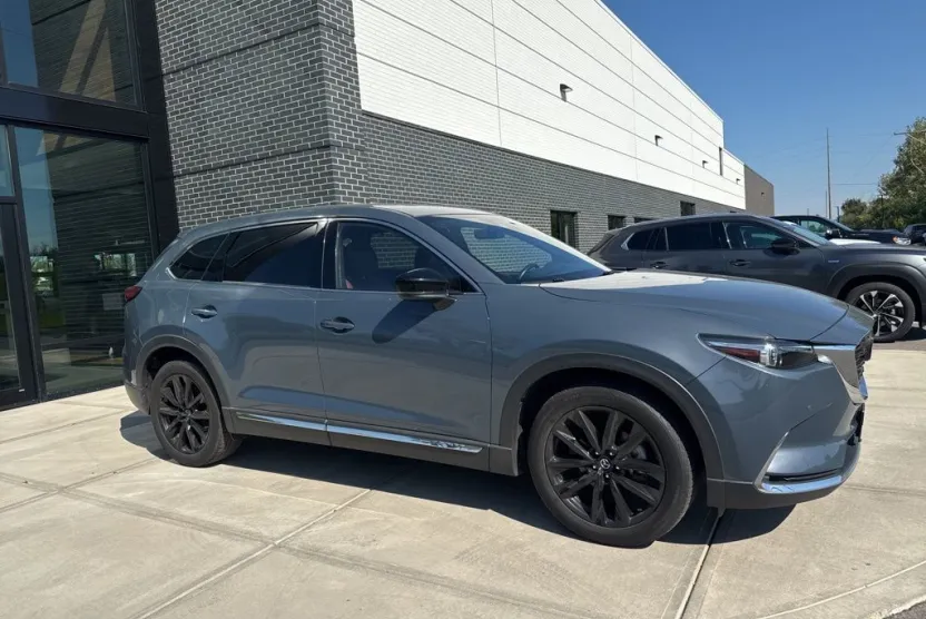 2023 Mazda CX-9 Carbon photo 1