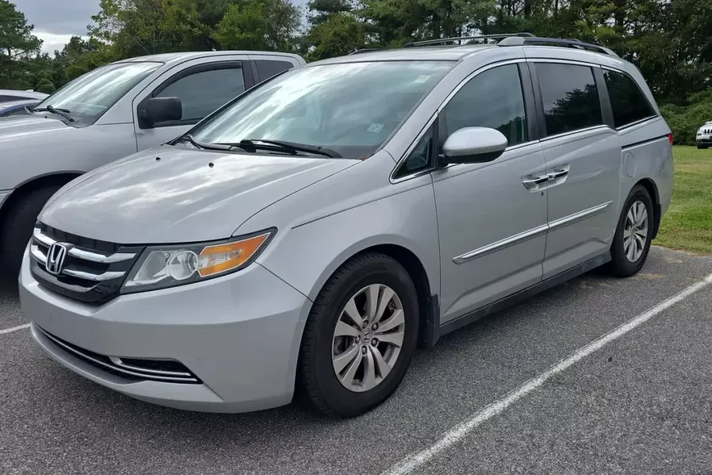 2015 Honda Odyssey EX-L photo 1
