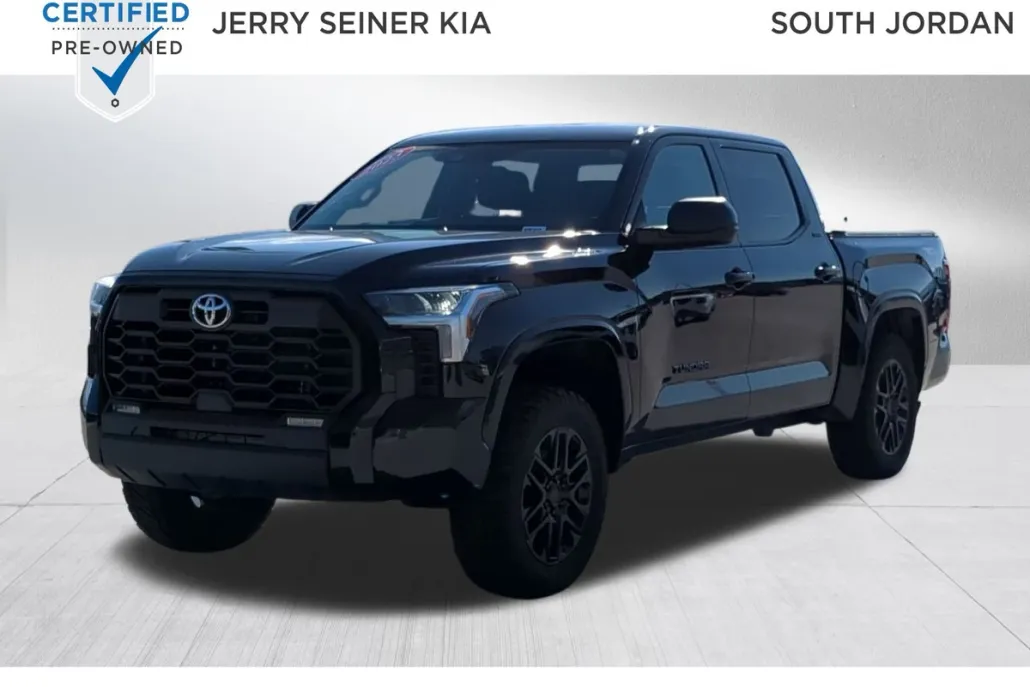 2023 Toyota Tundra SR5 photo 1