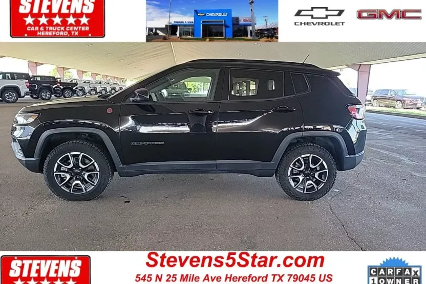 2024 Jeep Compass Trailhawk photo 1