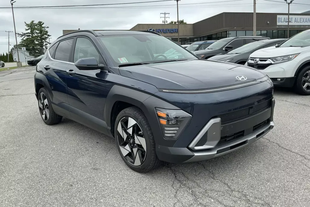 2024 Hyundai Kona Limited photo 1