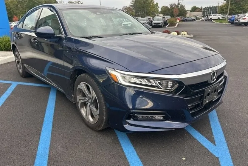 2020 Honda Accord EX photo 1