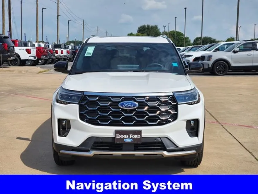 2025 Ford Explorer Platinum photo 1