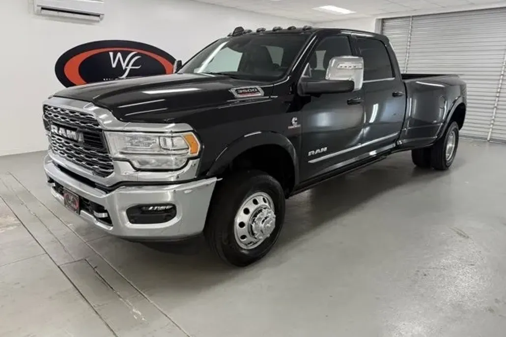 2024 Ram 3500 Limited photo 1