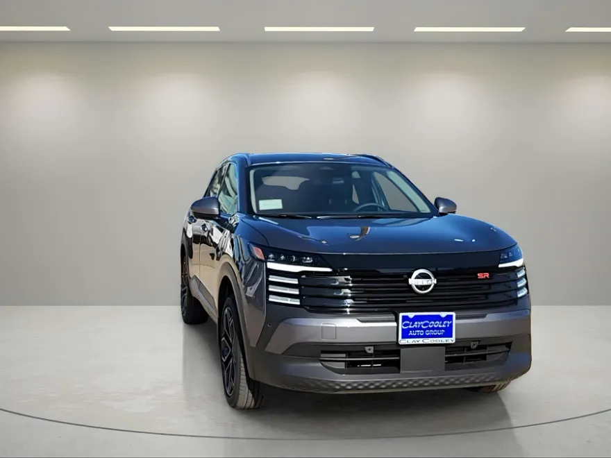 2026 Nissan Kicks SR photo 1