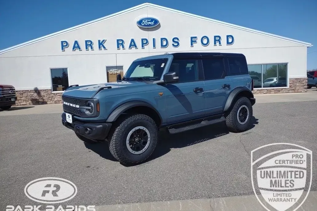 2025 Ford Bronco Badlands photo 1