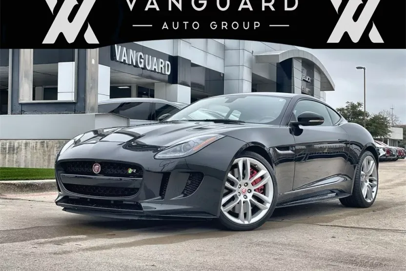 2016 Jaguar F-TYPE R photo 1