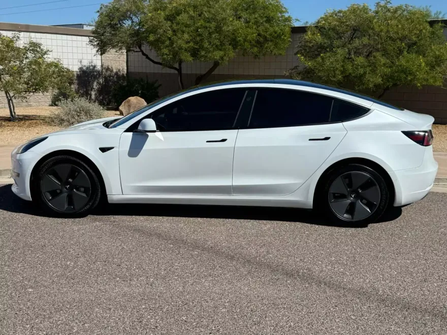 2021 Tesla Model 3 Long Range photo 1