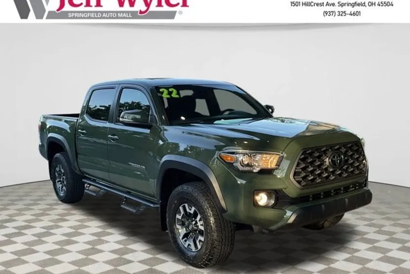 2022 Toyota Tacoma TRD Off-Road photo 1