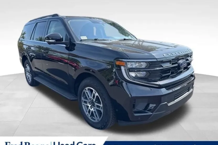 2025 Ford Expedition photo 1