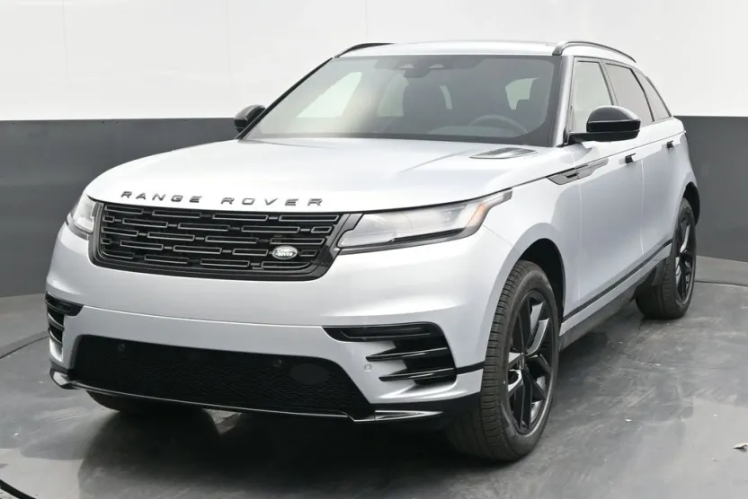 2025 Land Rover Range Rover Velar P250 Dynamic SE photo 1