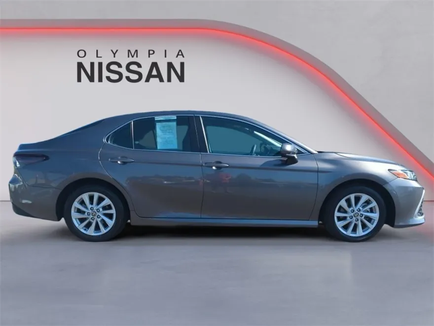 2024 Toyota Camry LE photo 1