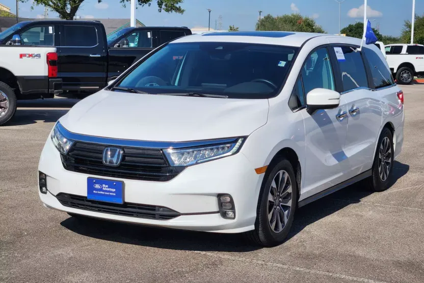 2024 Honda Odyssey EX-L photo 1