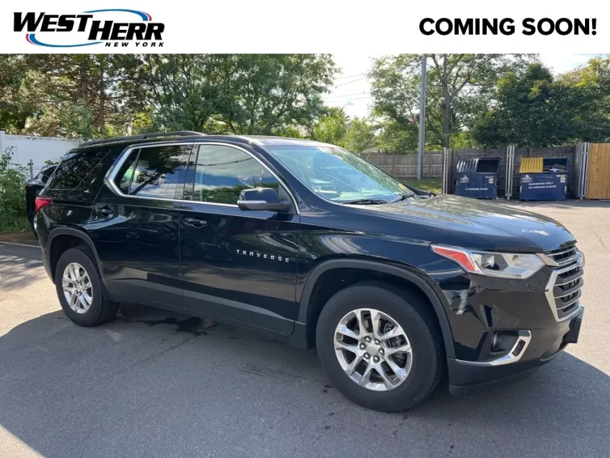 2021 Chevrolet Traverse Cloth 1LT photo 1
