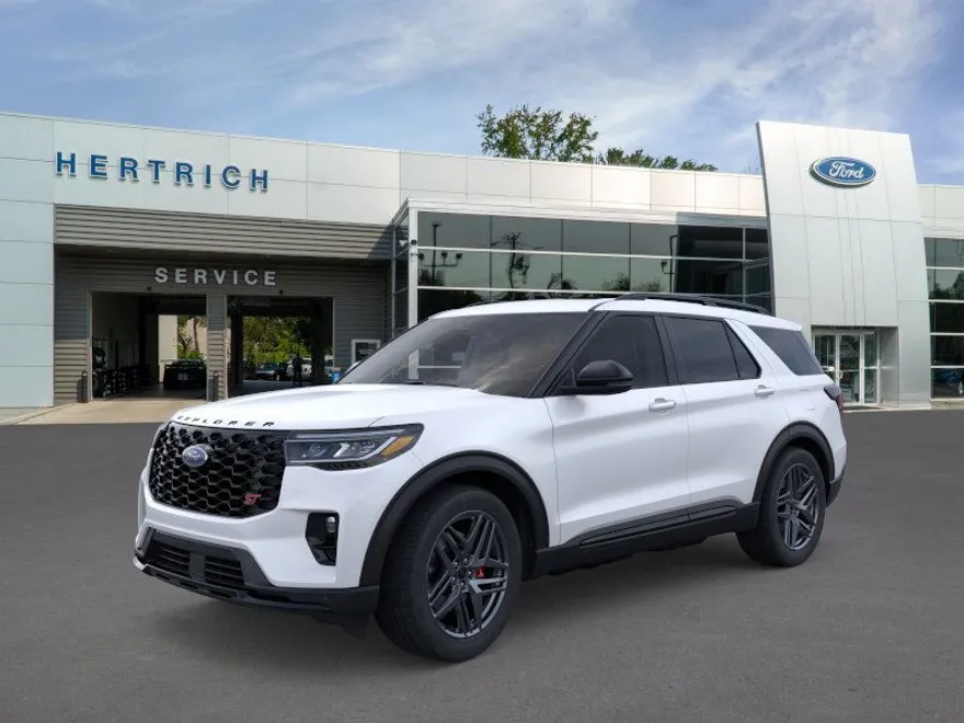 2025 Ford Explorer ST photo 1