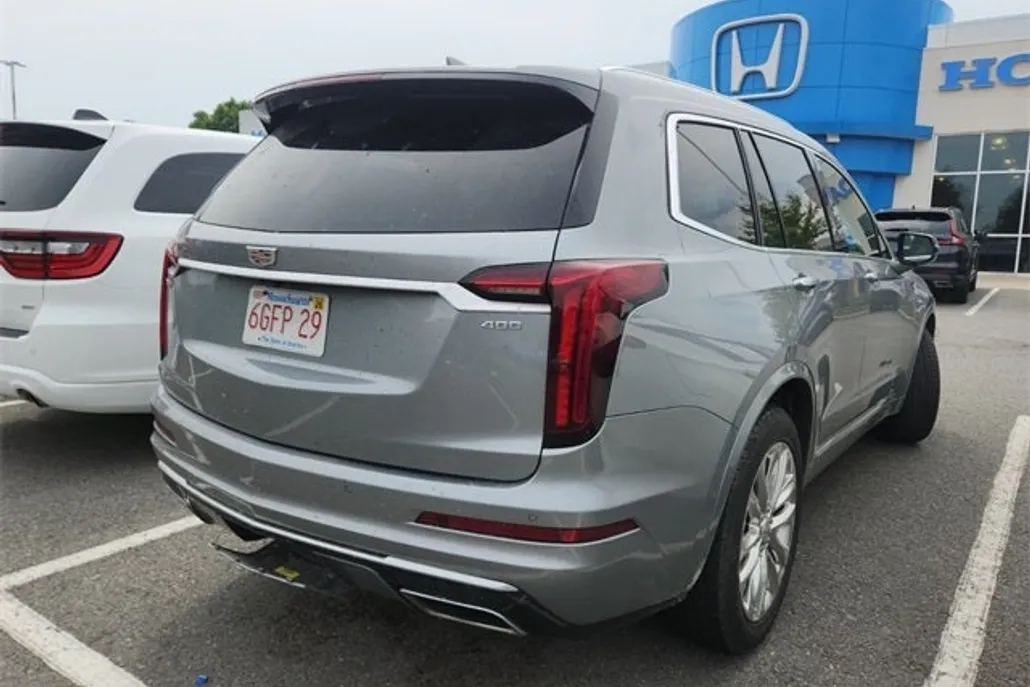 2023 Cadillac XT6 Premium Luxury photo 1