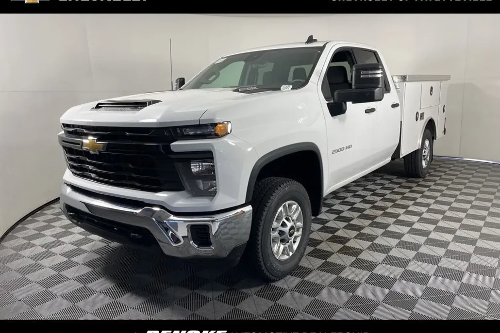 2025 Chevrolet Silverado 2500HD photo 1