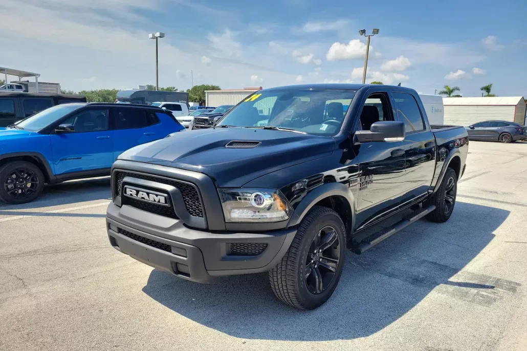 2024 Ram 1500 Classic Warlock photo 1