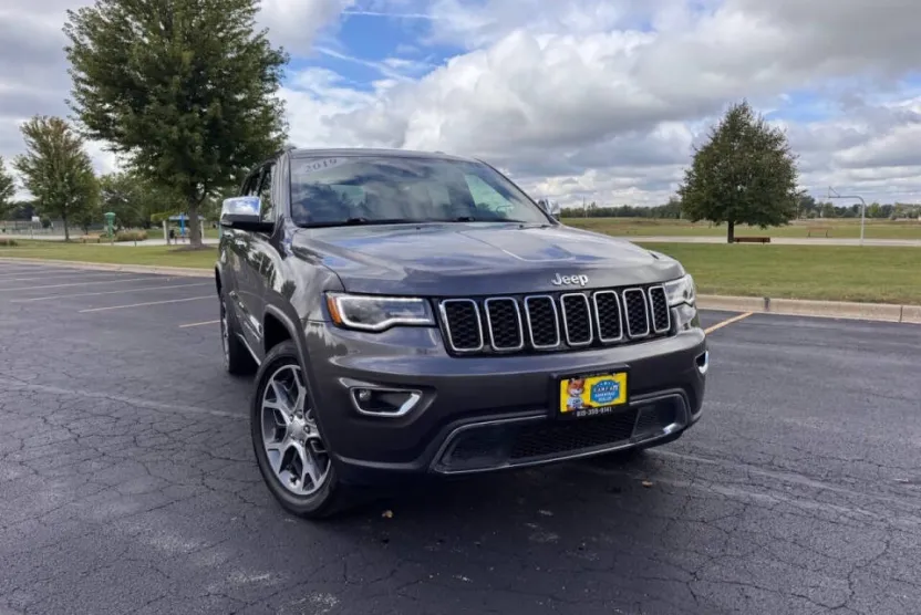 2019 Jeep Grand Cherokee Limited photo 1
