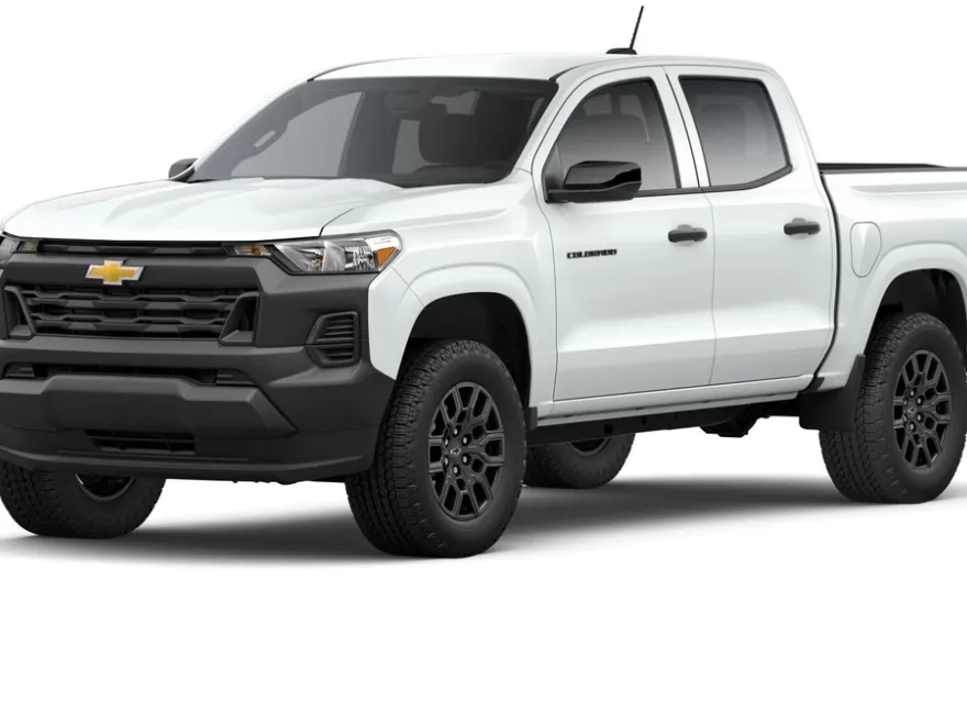 2025 Chevrolet Colorado photo 2